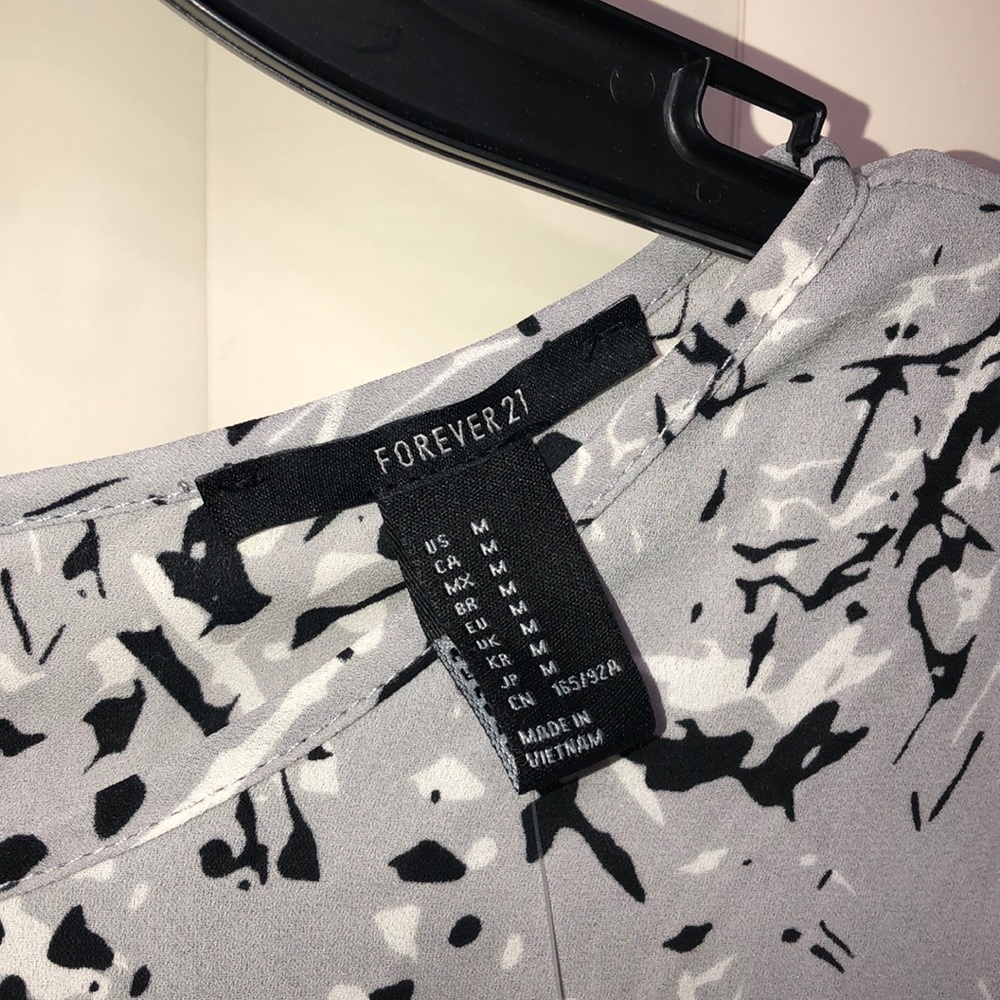 SS blouse - Picture 2 of 3